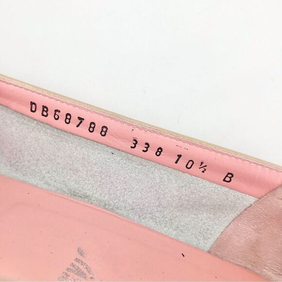 Salvatore Ferragamo VARA Golden Tan Patent Leather Bow Ballet Pump - Picture 15 of 16